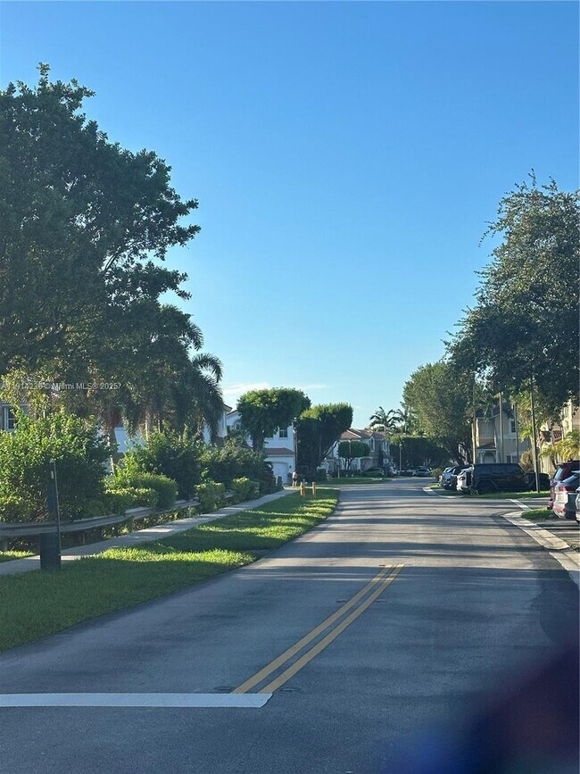 Building Photo - 8245 NW 108th Ave