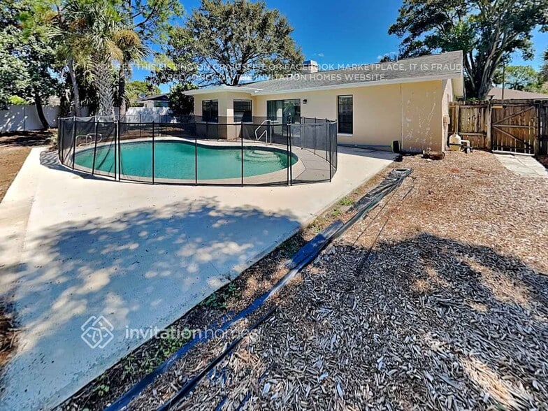 Building Photo - 280 Millstone Dr