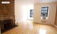 Building Photo - 305 W 84th St