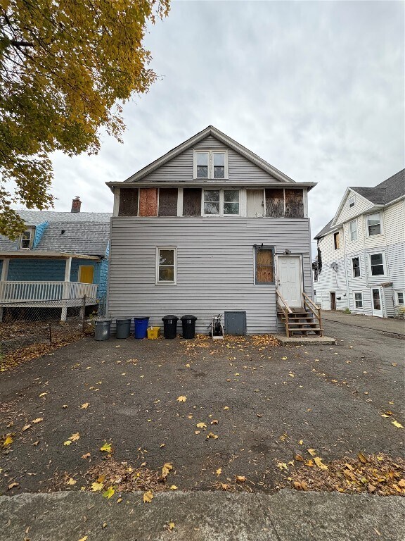 Building Photo - 209 Hudson St