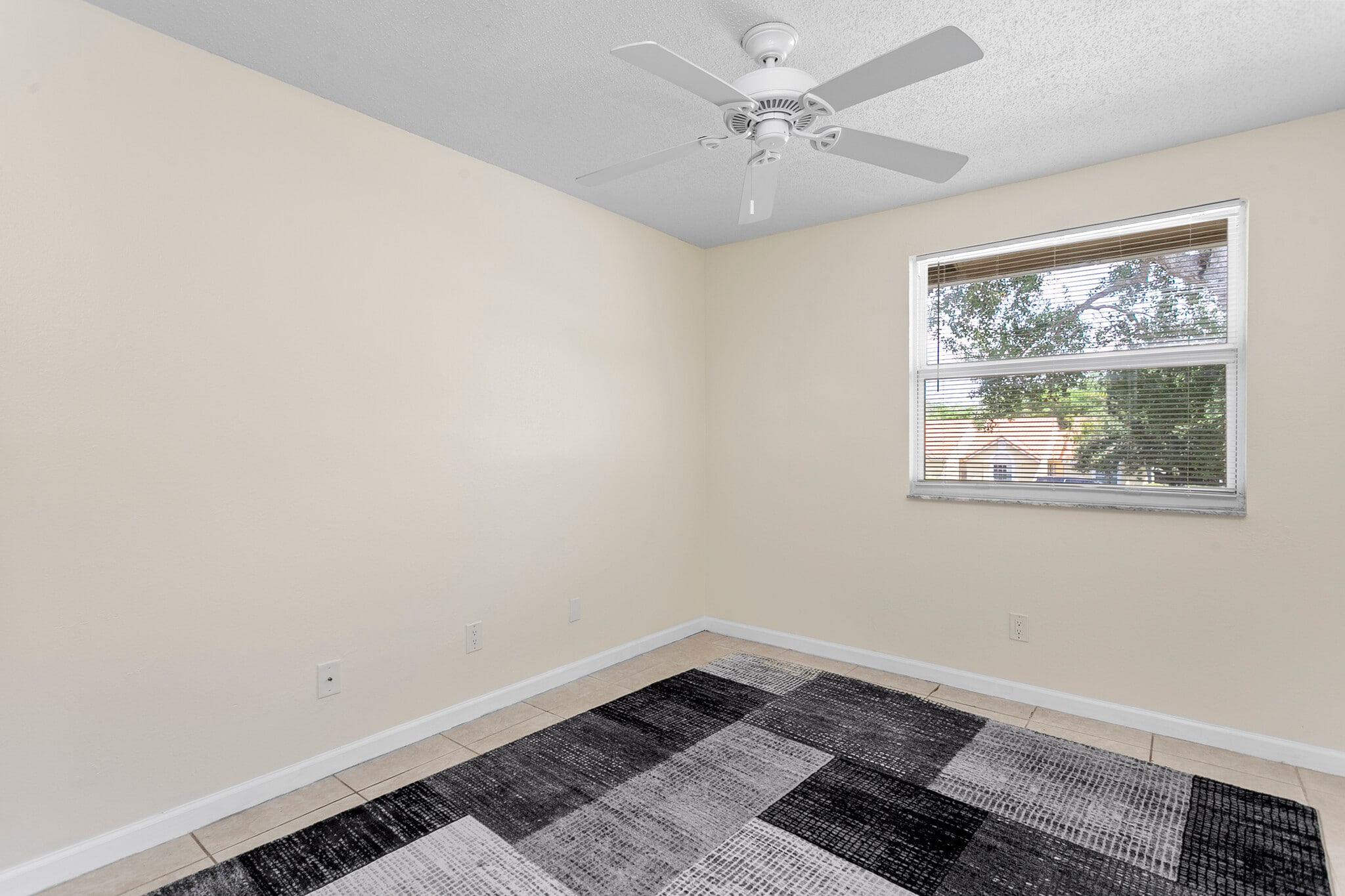Building Photo - 11492 NW 45th St