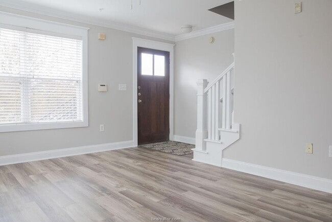 Building Photo - 1725 Harvey Mitchell Pkwy S