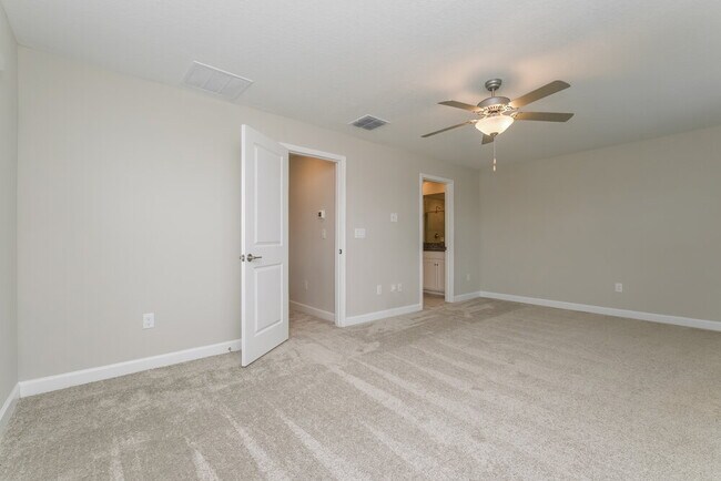 Building Photo - 2902 YellowHammer Wy