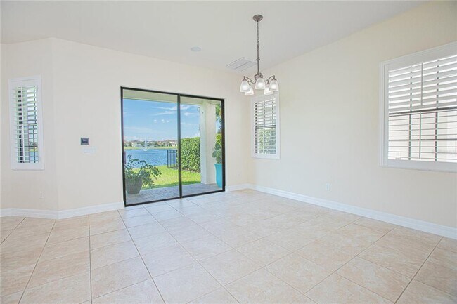 Building Photo - 10478 Stapeley Dr