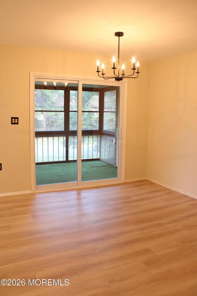 Building Photo - 7 Pine Cluster Cir