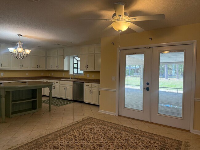 Building Photo - 133 River Ridge Rd