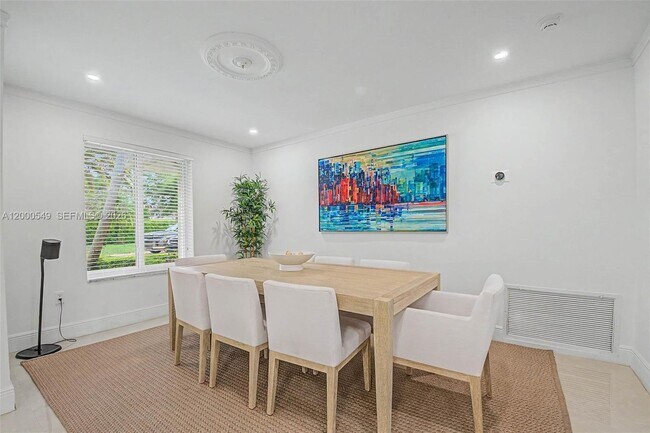 Building Photo - 7230 SW 104th St