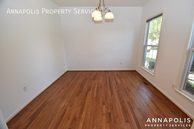 Building Photo - 307 Mainsail Dr