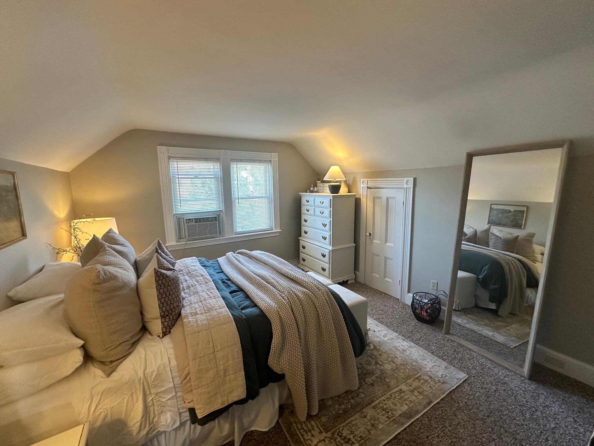 Building Photo - 25 Elm St