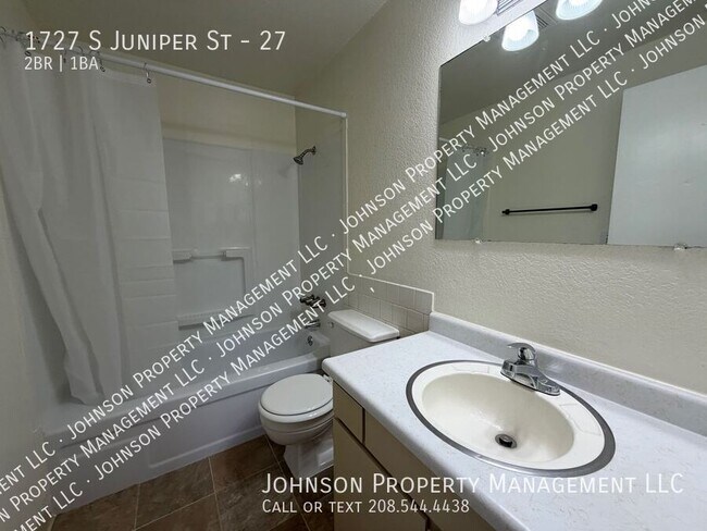 Building Photo - 1727 S Juniper St