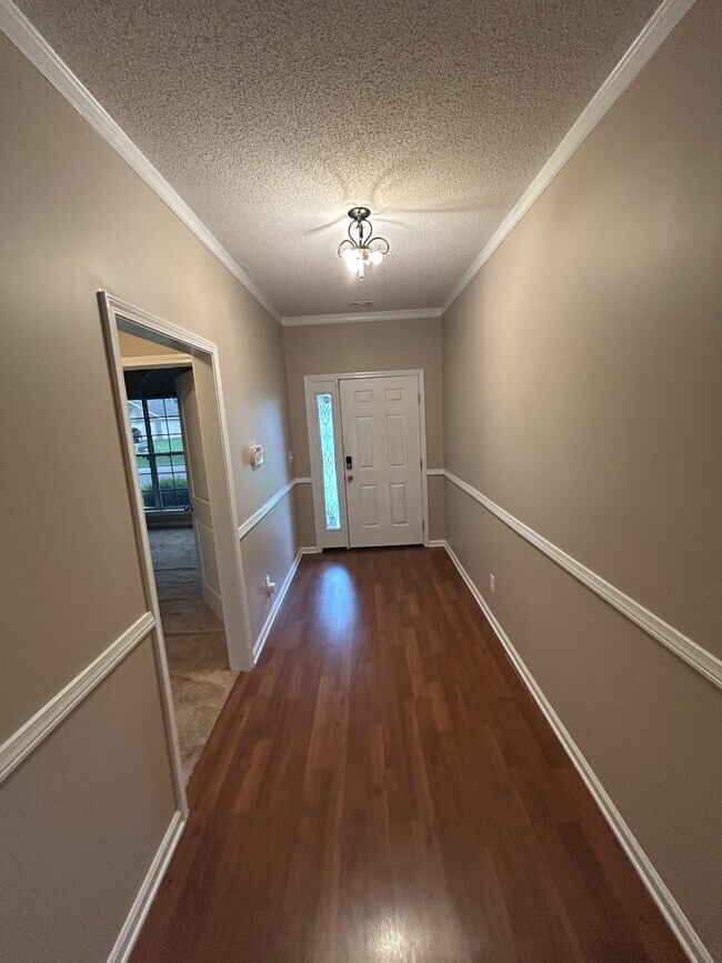 Building Photo - 141 Barnes Ct