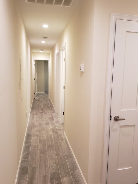 Hallway Closet for Coats &amp; Storage! - 1892 Ontario Pl NW