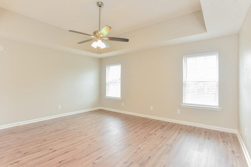 Building Photo - 1147 Benton Mason Dr