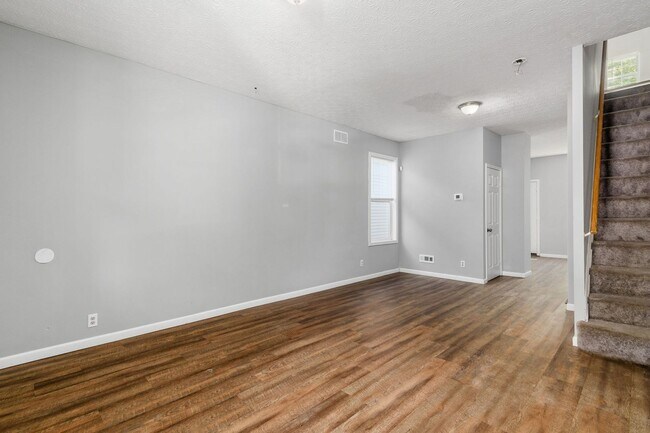 Building Photo - 78/80 Meek