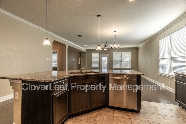Building Photo - 693 Pond Springs