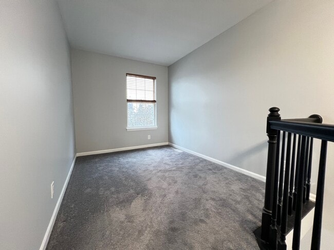 Building Photo - 22306 W Niagara Ct