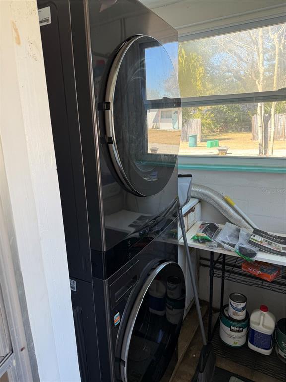 Building Photo - 3601 Saxon Dr