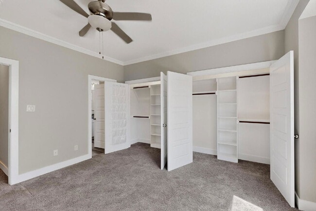 Building Photo - 1703 Ash Crescent St