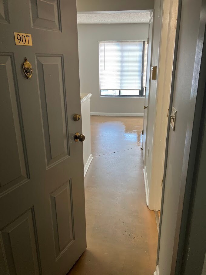 View as you enter - 1600 Park Cir