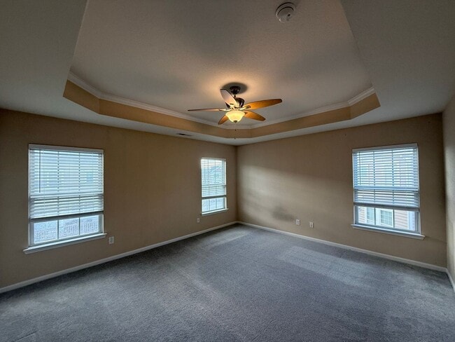 Building Photo - Modern Corner-End Townhome in the Heart of VB "ASK ABOUT OUR ZERO DEPOSIT"