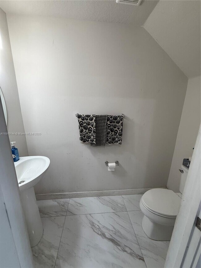 Building Photo - 10917 SW 232nd Terrace