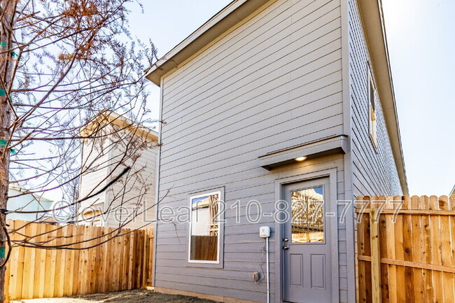 Building Photo - 7649 Barcelo Wy