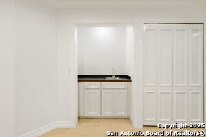 Building Photo - 7815 Broadway St