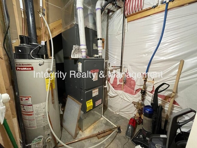 Building Photo - 1399 Turnberry Pl