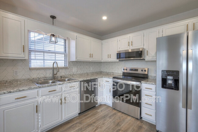 Building Photo - 112 Champney Ct