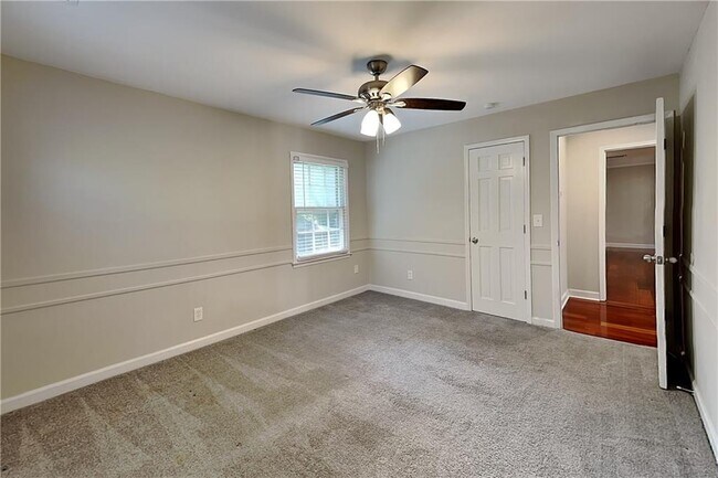 Building Photo - 2916 Sope Creek Dr