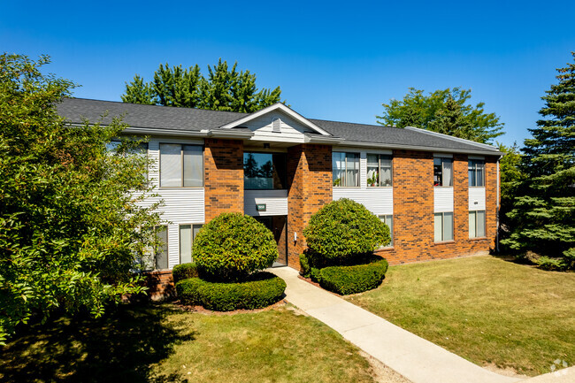 Building Photo - Hickory Square Apartments