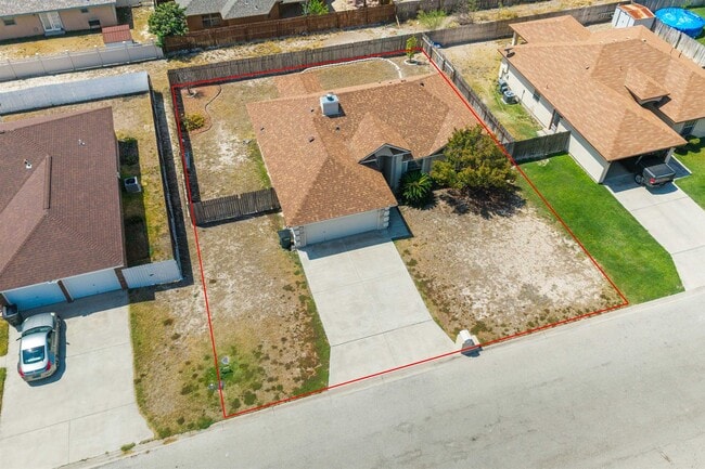 Building Photo - 208 Ramon Cardenas Dr
