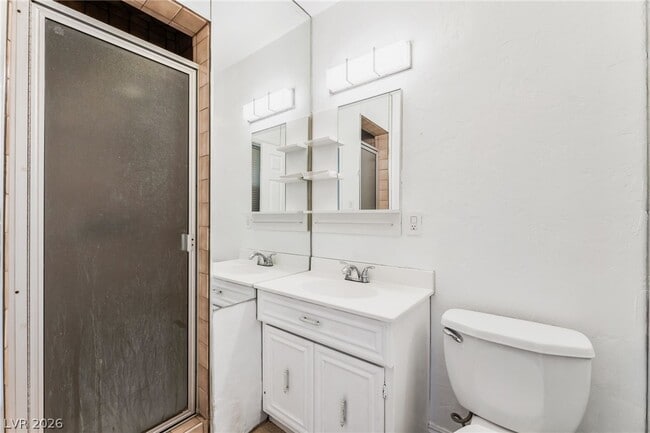 Building Photo - 1828 Hassett Ave