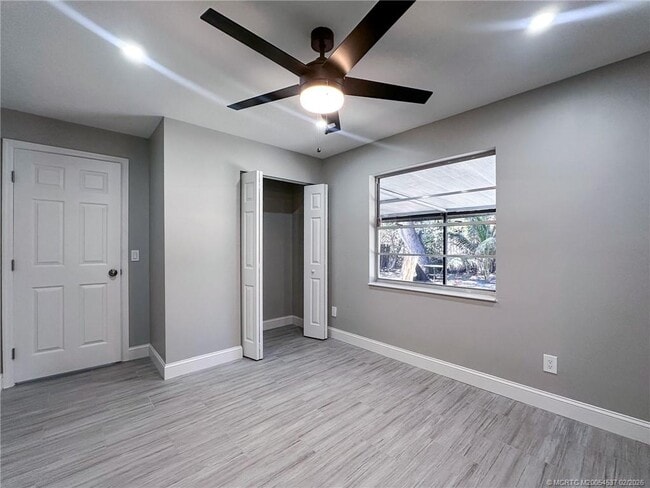 Building Photo - 315 SE Norfolk Blvd