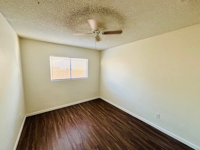 Building Photo - 43214 Archwood Way