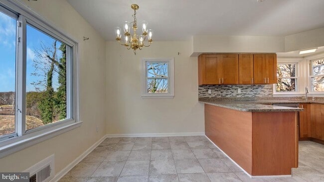 Building Photo - 1604 Woodhill Ct