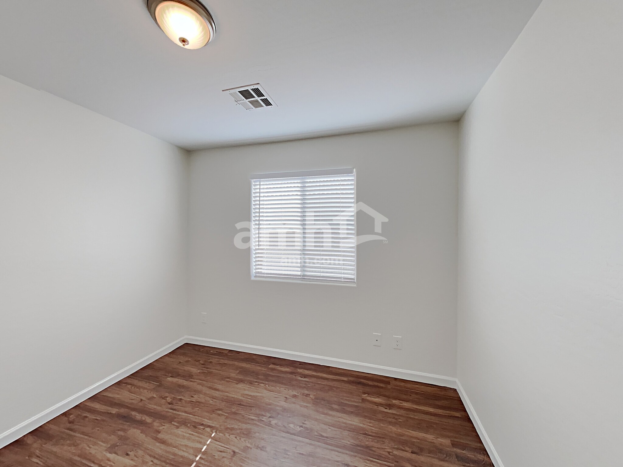 Building Photo - 17211 W Watkins St