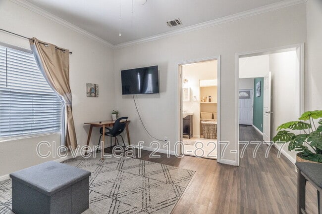 Building Photo - 1317 W French Pl