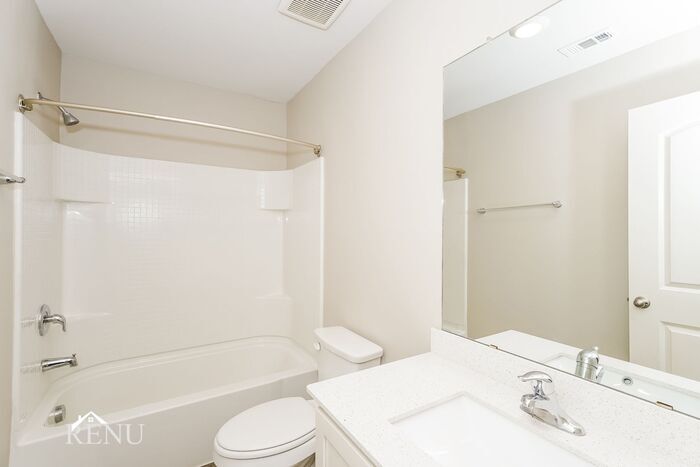 Building Photo - 136 Holster Holw Rd