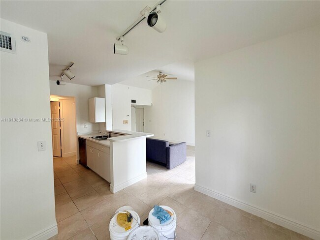 Building Photo - 2600 S University Dr