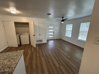 Building Photo - 1118 Brookswood Ave