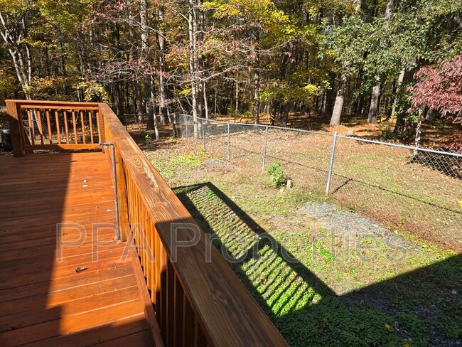 Building Photo - 7217 Ramblewood Dr