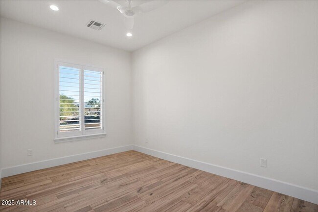 Building Photo - 3117 N 77th St