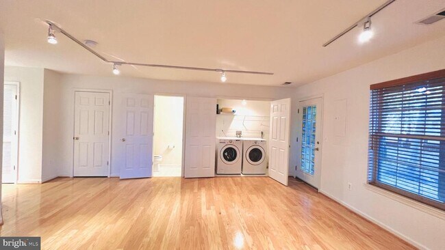 Building Photo - 4100 Flower Box Ct