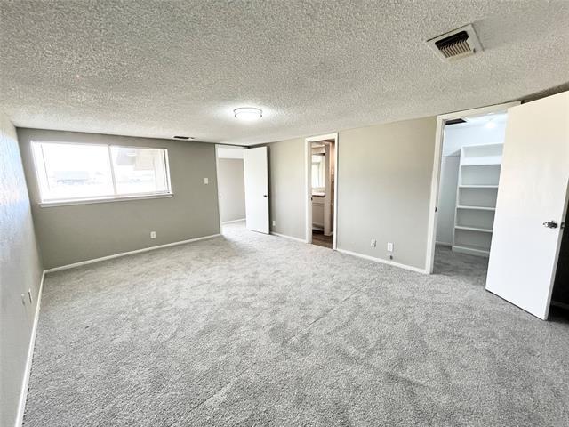 Building Photo - 2201 Seville Ct