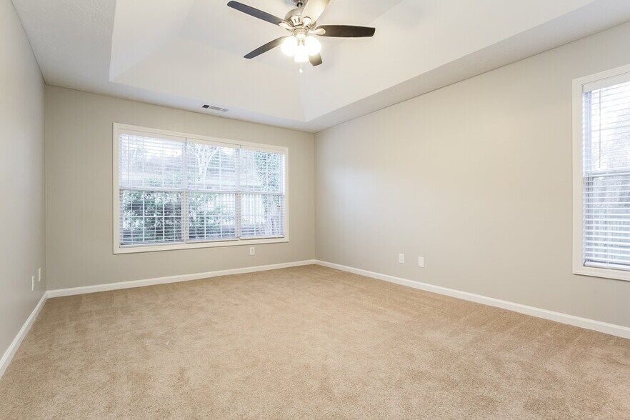 Building Photo - 865 Chatham Park Dr SW