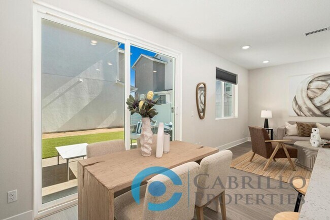Building Photo - Brand New 3bd/3ba Home with Private Yard a...