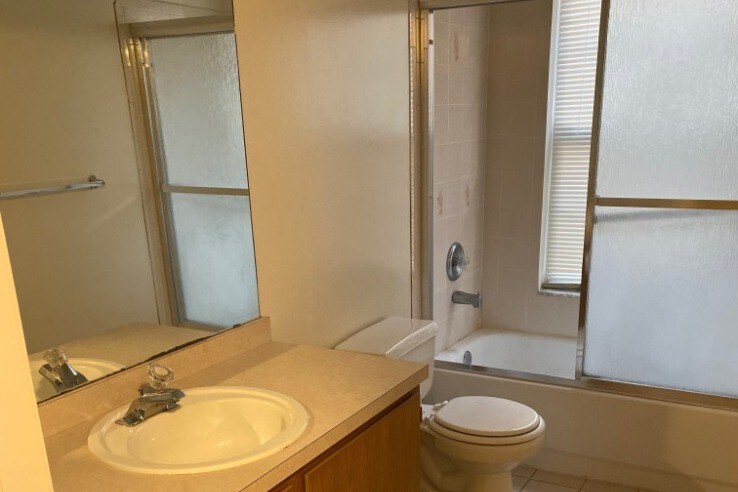 Building Photo - 505 Plymouth Rd