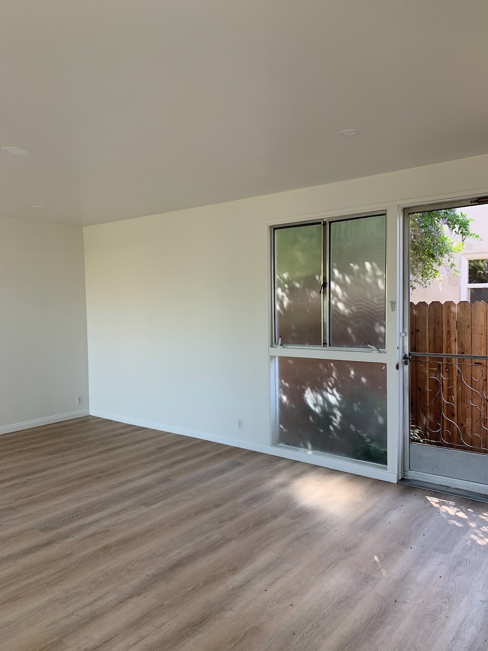 Front entry - 6213 Commodore Sloat Dr