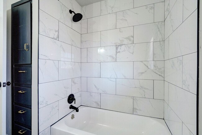 Building Photo - Move-In Ready! Beautifully Updated Home with Easy I-40 Access!